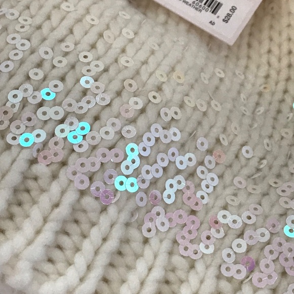 LC LAUREN CONRAD Pom Pom Beanie Hat Sherpa White Pink Sequins Knit Hat NWT - Picture 4 of 9